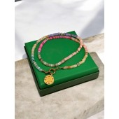 NASZYJNIK Z BARWIONEJ MASY PERŁOWEJ I OPALAMI Z ETIOPII